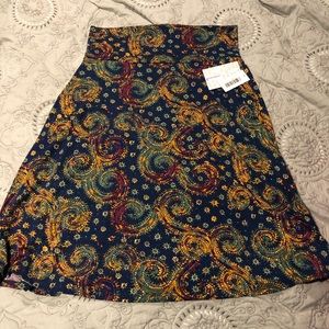 NWT, Large Azure with a stunning pattern